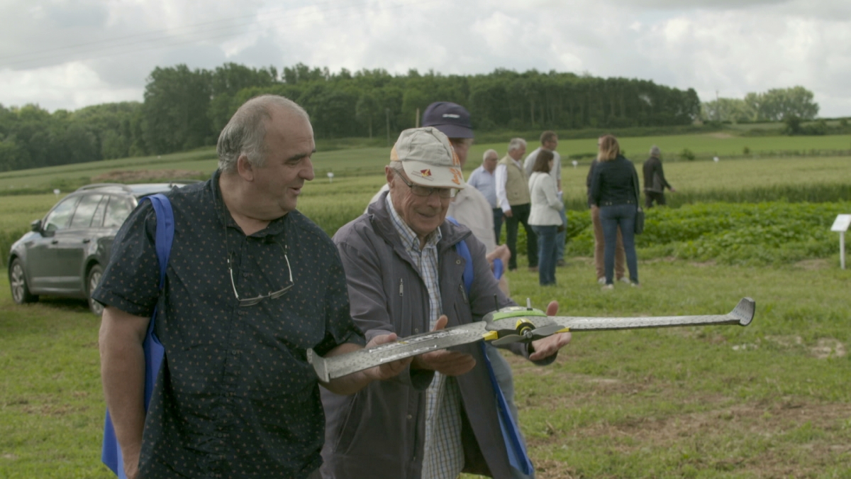 Présentation commerciale d'un drone agricole©LaClairiere_Ouest.jpg 