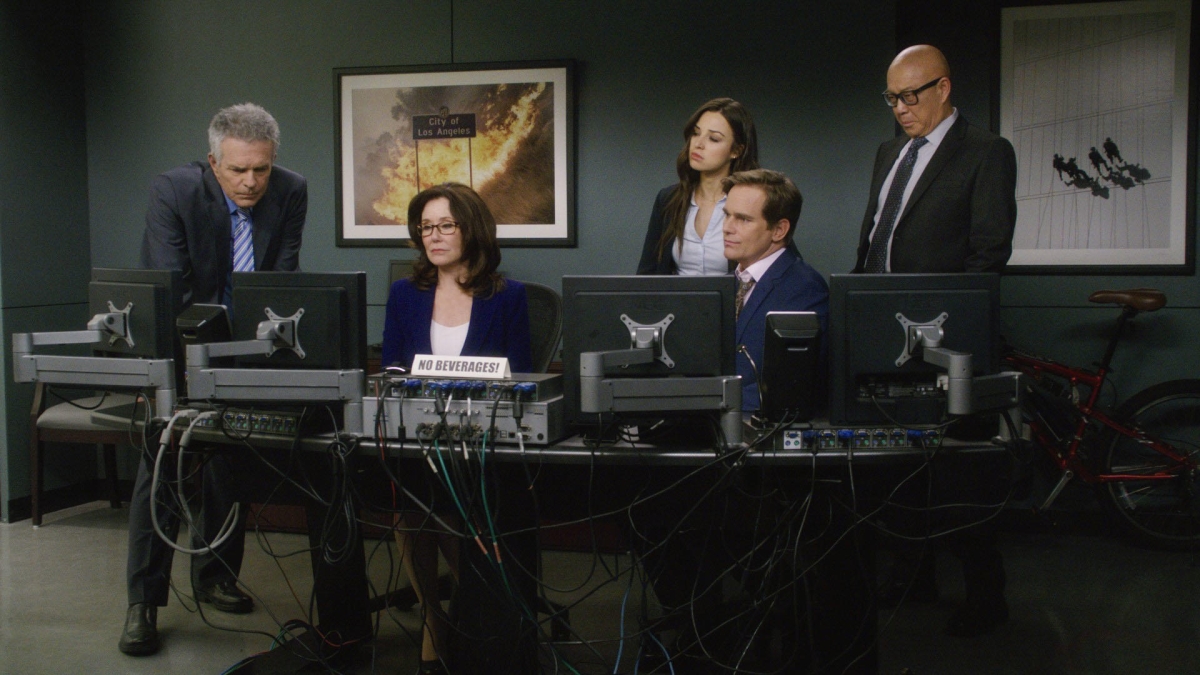 Copyright 2017 ©.WARNER BROS TV - All Rights Reserved MAJOR CRIMES