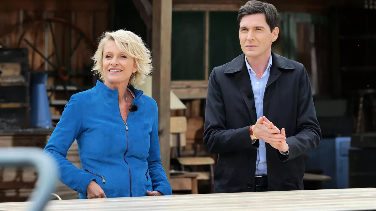 GILLES GUSTINE / France 2 AFFAIRE CONCLUE - LE DUEL DES BROCANTES