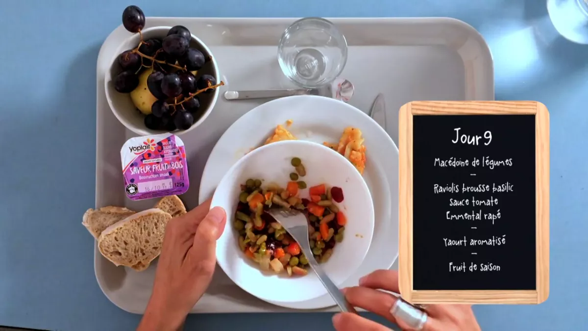 Y avait quoi à la cantine ? repas de cantine