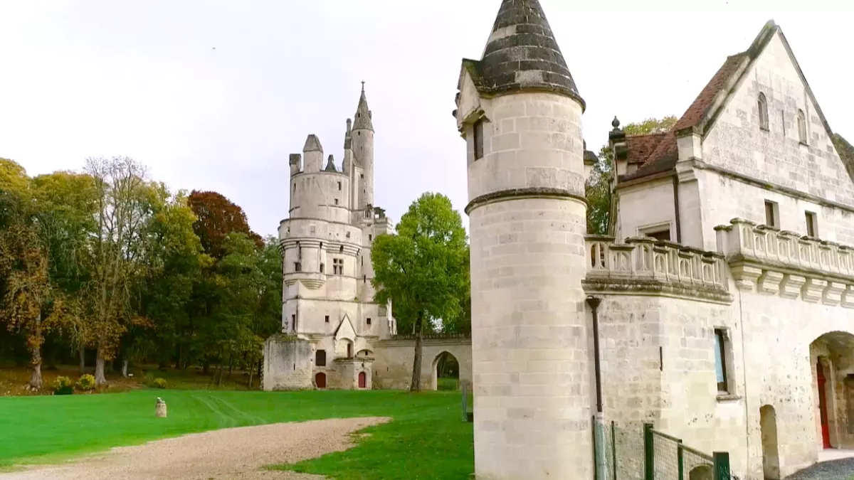 CHATEAU CHATEAU