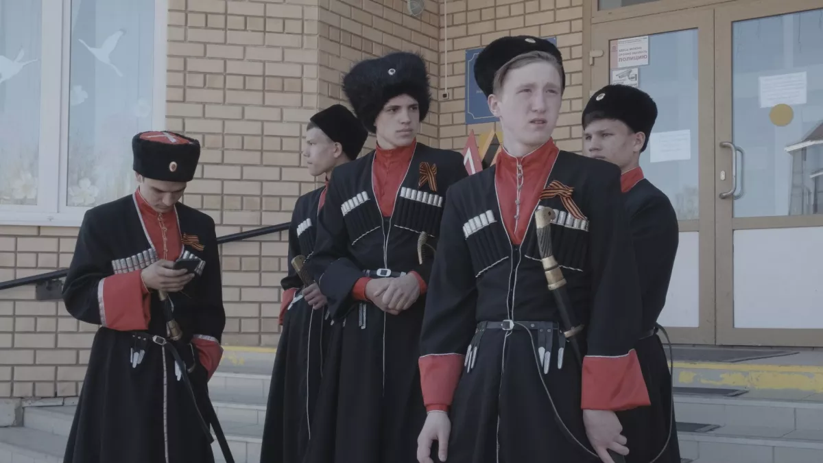 (c) Pivonka Zaola Naoko Films Krater Films - Les garçons en cosaques.JPG
