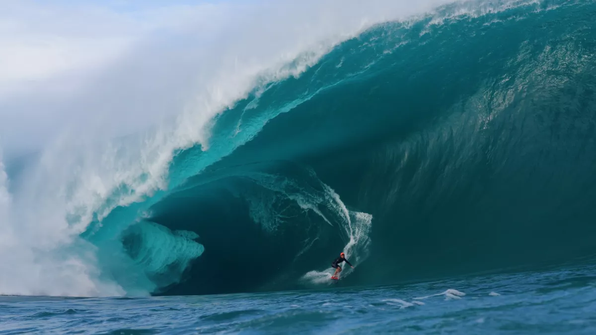 ©Yami 2 / Manea Fabisch Surf, le feu sacré