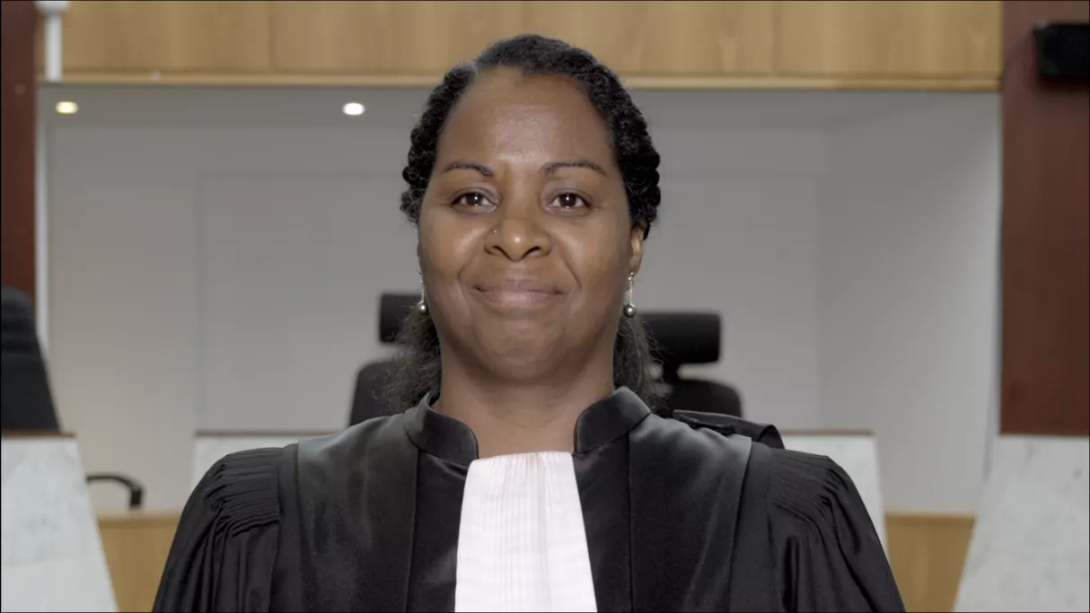 Femmes kanak, les pionnières