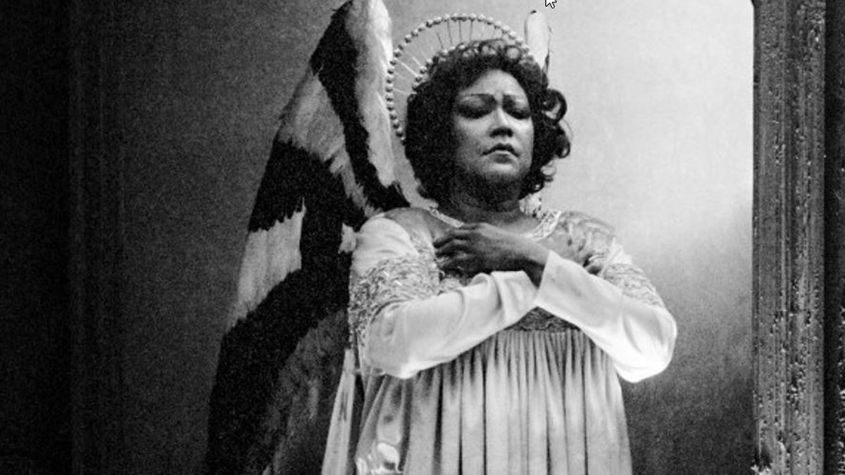 La soprano Christiane Eda-Pierre dans l’opéra d’Olivier Messiaen « Saint-Francois d’Assise », à l’Opéra de Paris, le 25 novembre 1983 ©JOËL ROBINE/AFP La soprano Christiane Eda-Pierre dans l’opéra d’Olivier Messiaen « Saint-Francois d’Assise », à l’Opéra de Paris, le 25 novembre 1983 ©JOËL ROBINE/AFP