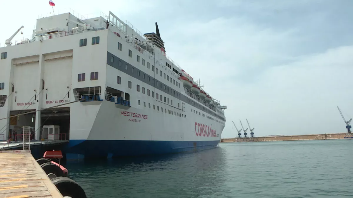 Un ferry pour loger des réfugiés ukrainiens à Marseille Un ferry pour loger des réfugiés ukrainiens à Marseille