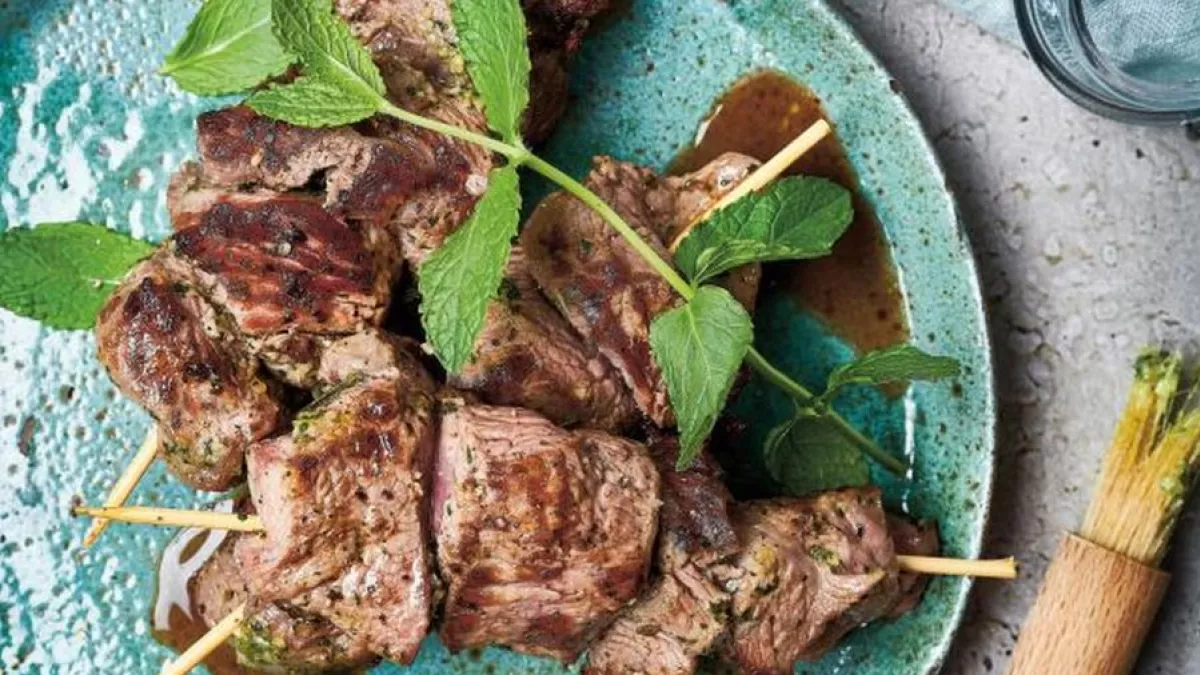 CARRE D'AGNEAU A LA MENTHE