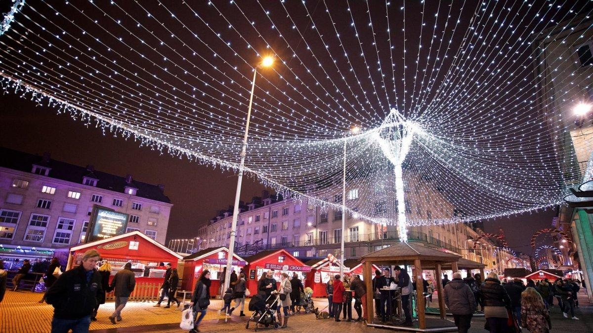 MARCHE DE NOEL AMIENS