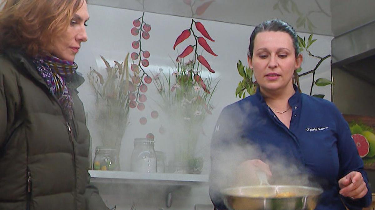 Ça roule en cuisine - Marie Carrer – crédit FTV