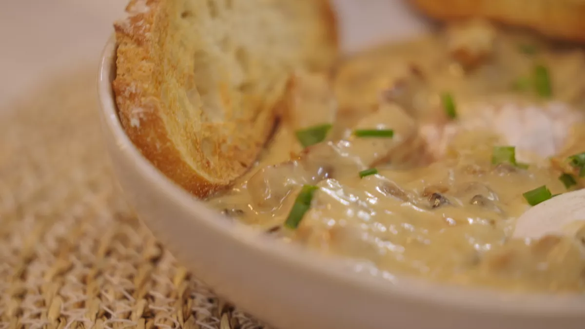 C'est Succulent : Les Oeufs meurette au vin blanc C'est Succulent : Les Oeufs meurette au vin blanc
