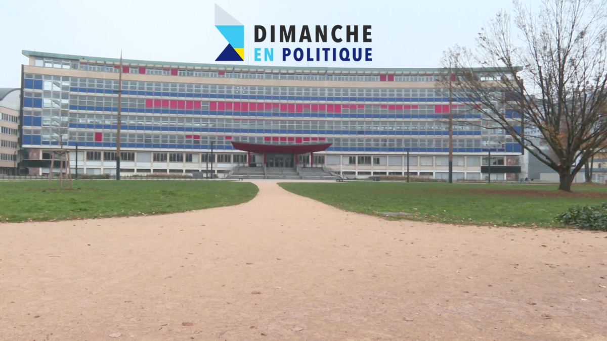 Dimanche en politique - Universite - CREDIT FTV Dimanche en politique - Universite - CREDIT FTV