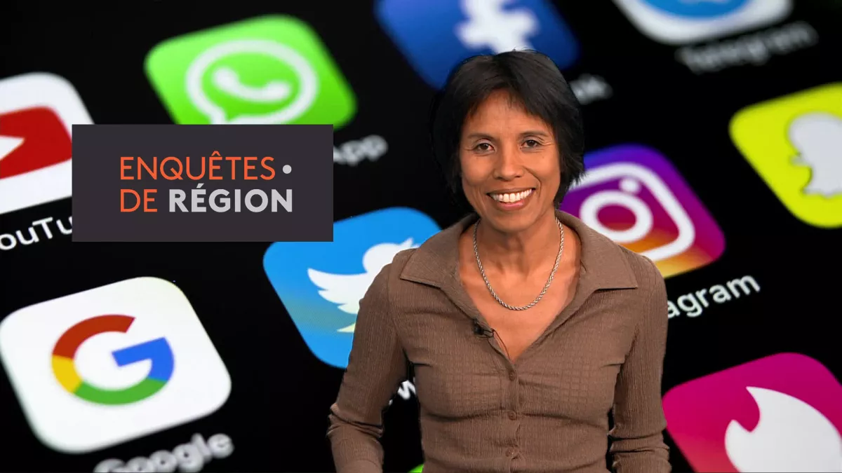 Enquêtes de région - Des réseaux pas si sociaux - Sylvie Malal Enquêtes de région - Sylvie Malal devant un écran de réseaux sociaux - crédit FTV