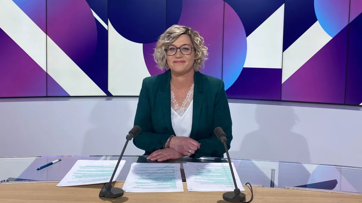 Dimanche en politique Dimanche en politique Emilie Leconte