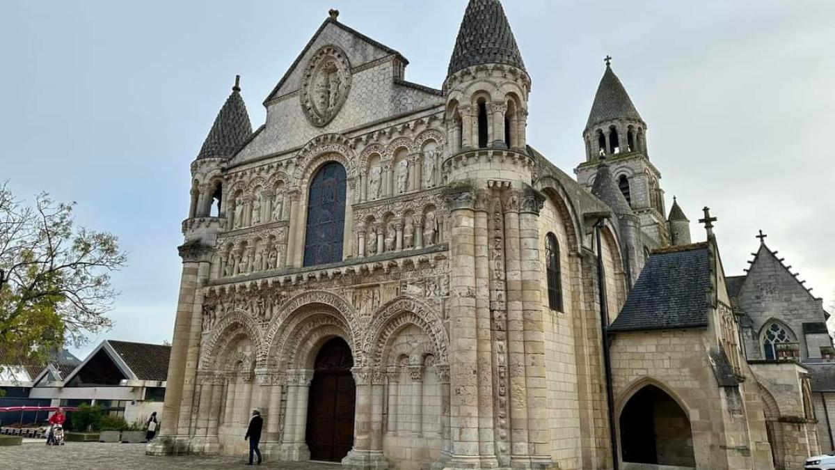 Le temps d'un détour à Poitiers, Notre Dame la Grande 