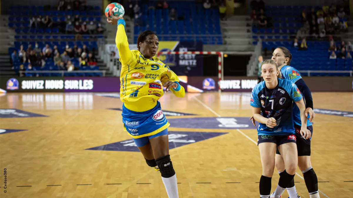 Astride, joueuse au Handball Metz © Cedosa380 Astride, joueuse au Handball Metz