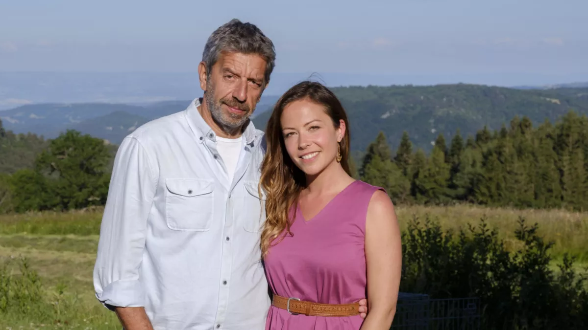 Michel Cymes et Dounia Coesens