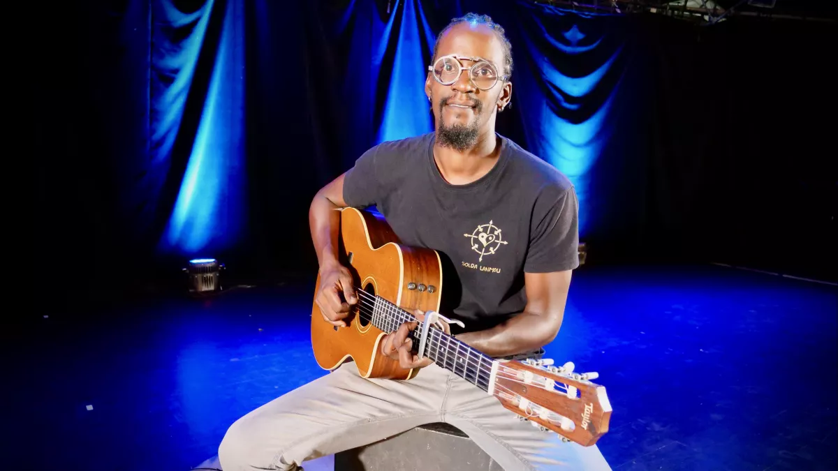 Ziétaj' avec E.sy Kennenga Ziétaj' avec E.sy Kennenga