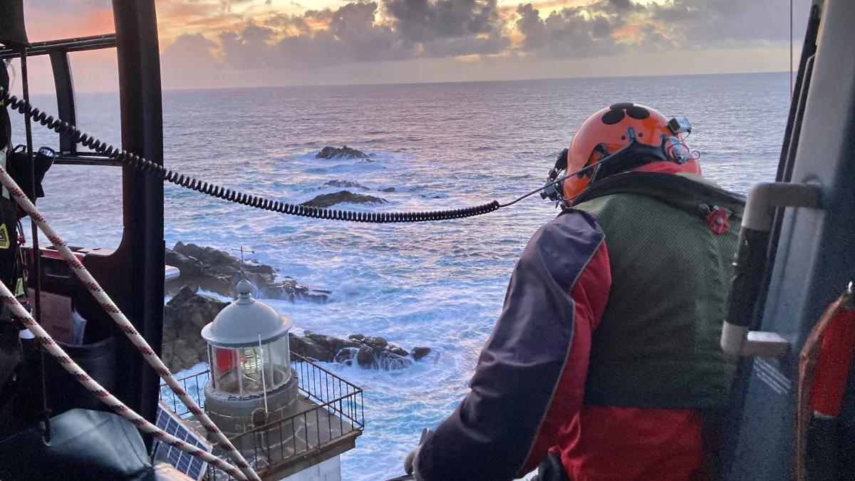 Thalassa - Bretagne : Tevennec les mystères d'un phare