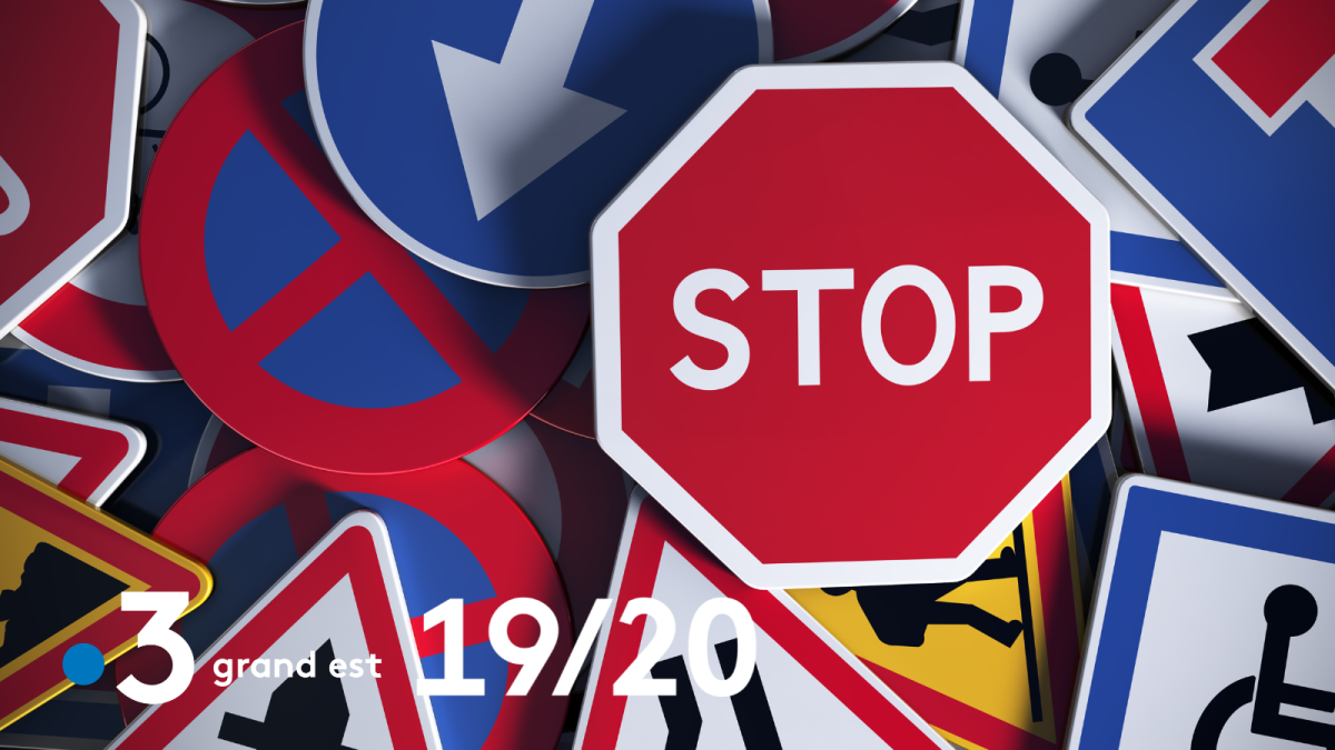 Sécurité routière en Champagne-Ardenne - France Télévisions Panneaux de sécurité routière en France avec logo 19/20 et France 3 Grand Est