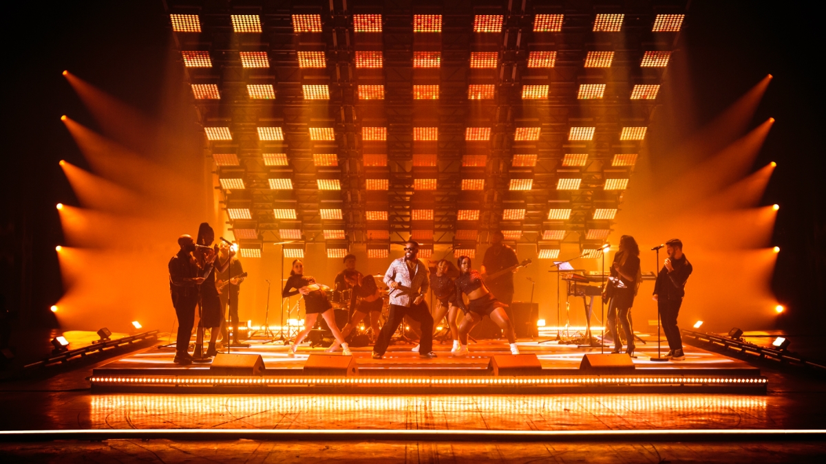 Basique, le concert Tayc FranceTvPro.fr