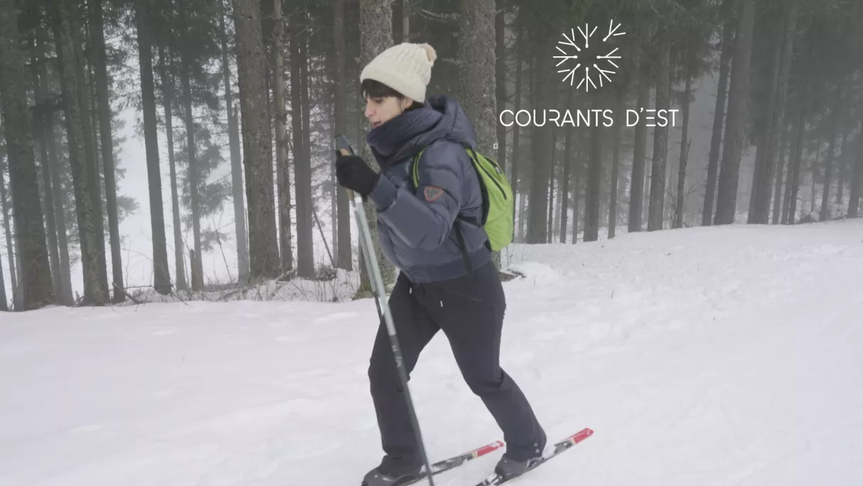 Carine Aigon fait du ski