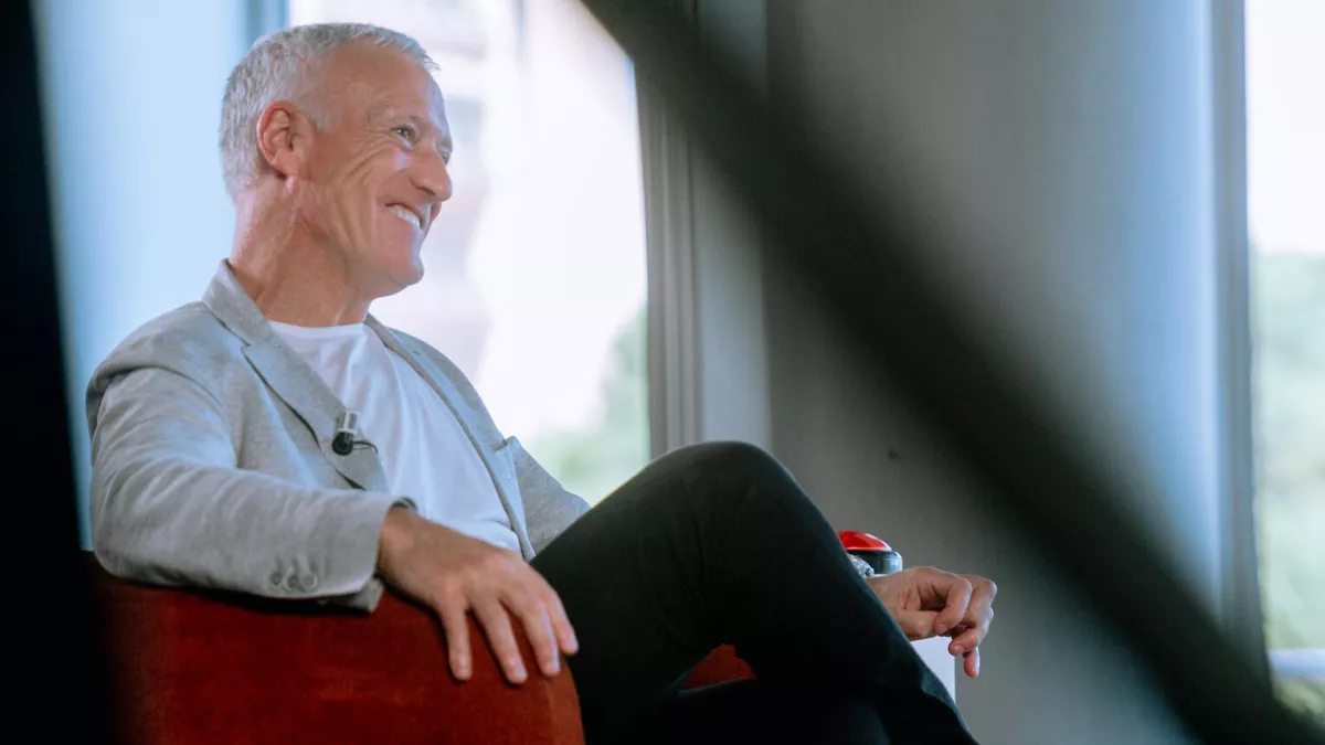 HugoDécrypte : l'interview face cachée de Didier Deschamps