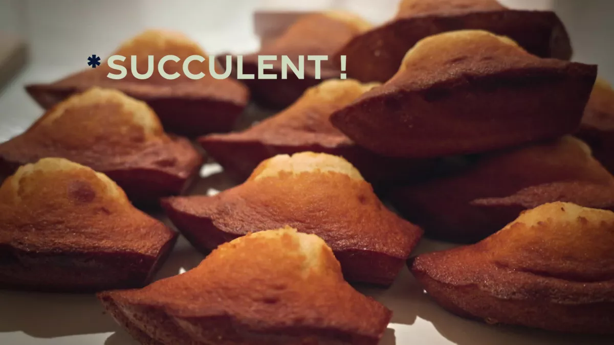 Succulent ! La madeleine - crédit FTV La madeleine : gâteau en forme de coquille St Jacques, goûter d'enfance au beurre fondant : succulent !
