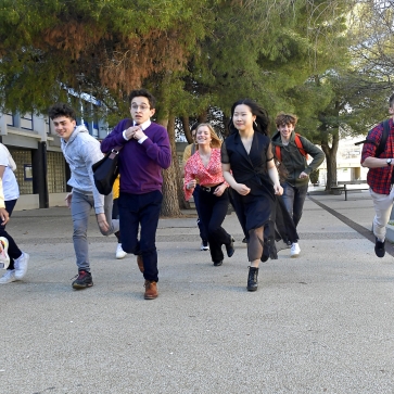 Askip Le College Se La Raconte Francetvpro Fr