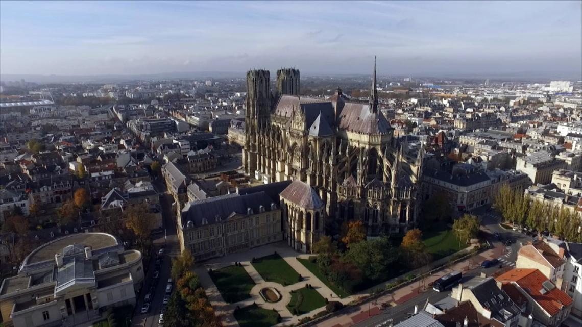 PCPL Reims, cité des sacres : Cathédrale de Reims, Palais du Tau (vue du ciel)