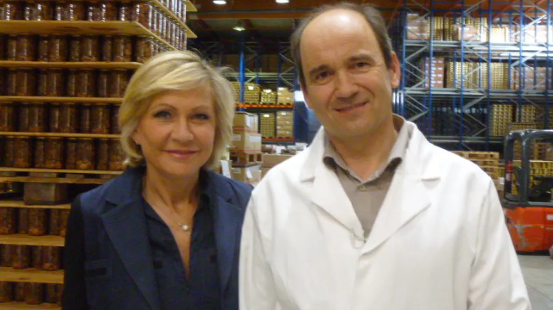 Odile Mattéi et Christophe Sabaton Directeur de l'usine Sabaton à Aubenas