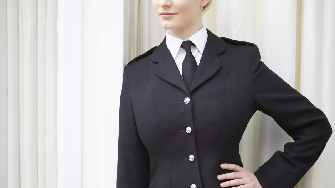 Dakota Blue Richards (Shirley Trewlove)