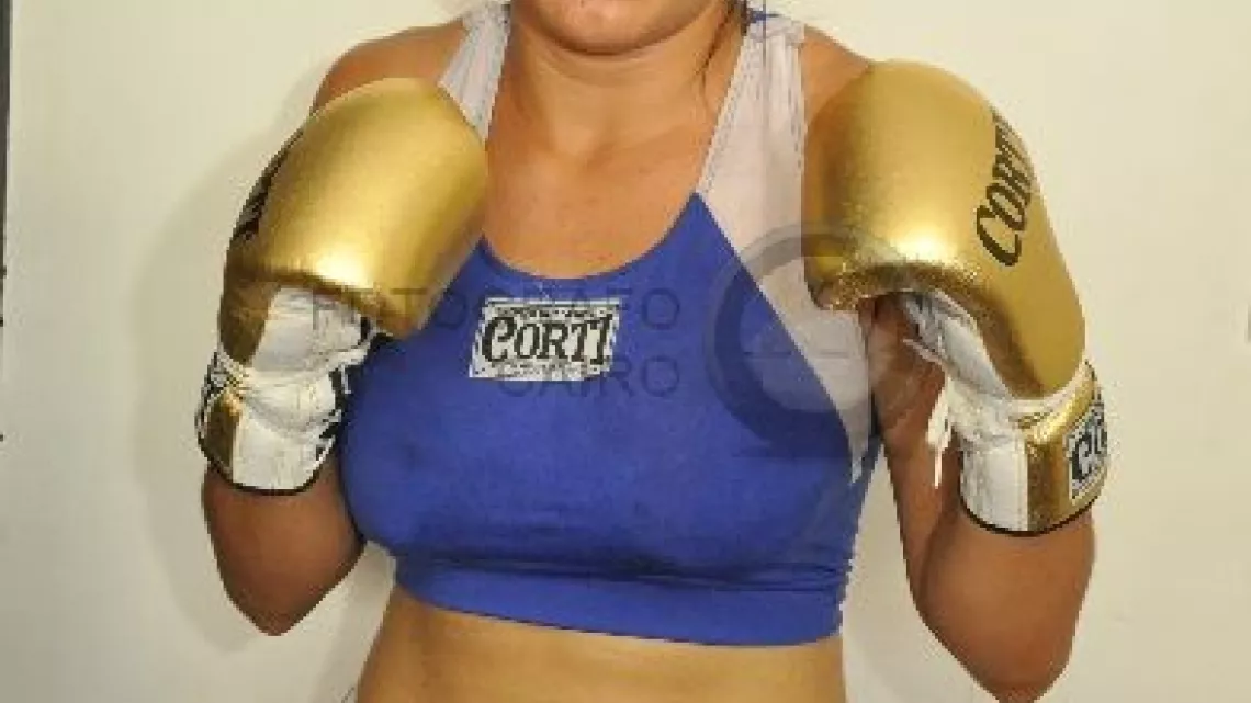 L'argentine, Ana Laura Esteche