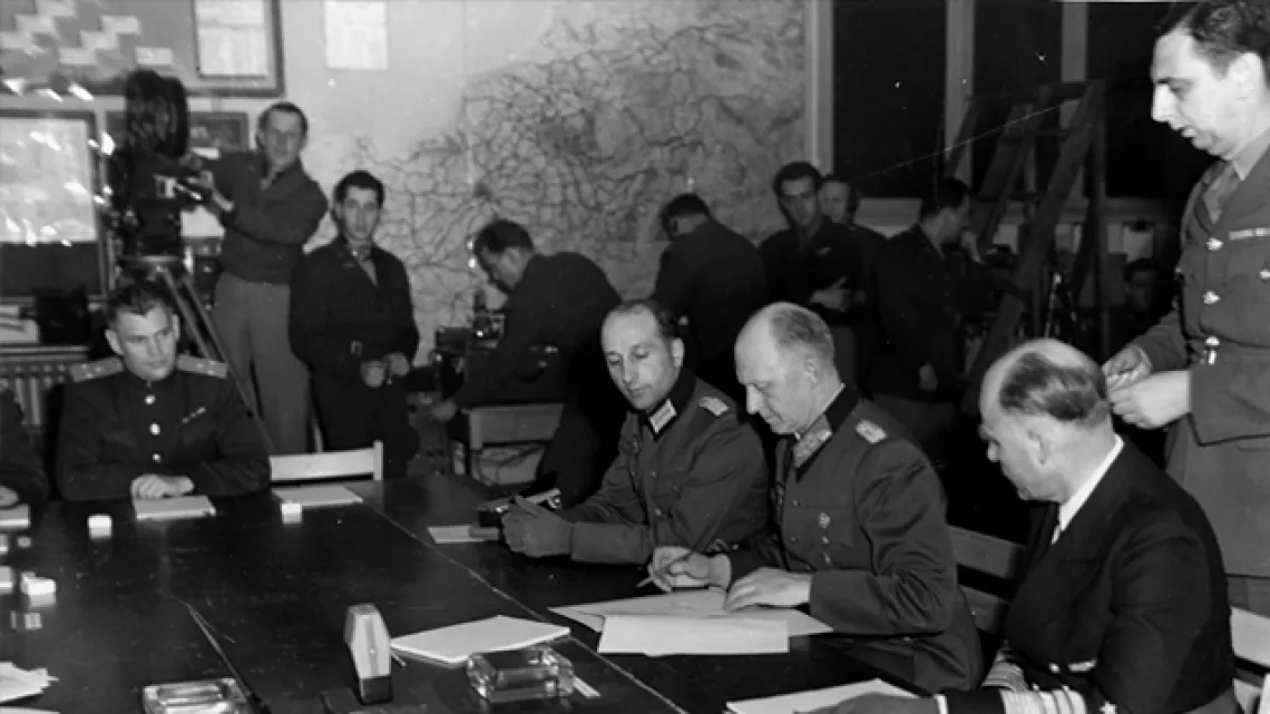 Signature de l'acte de reddition
