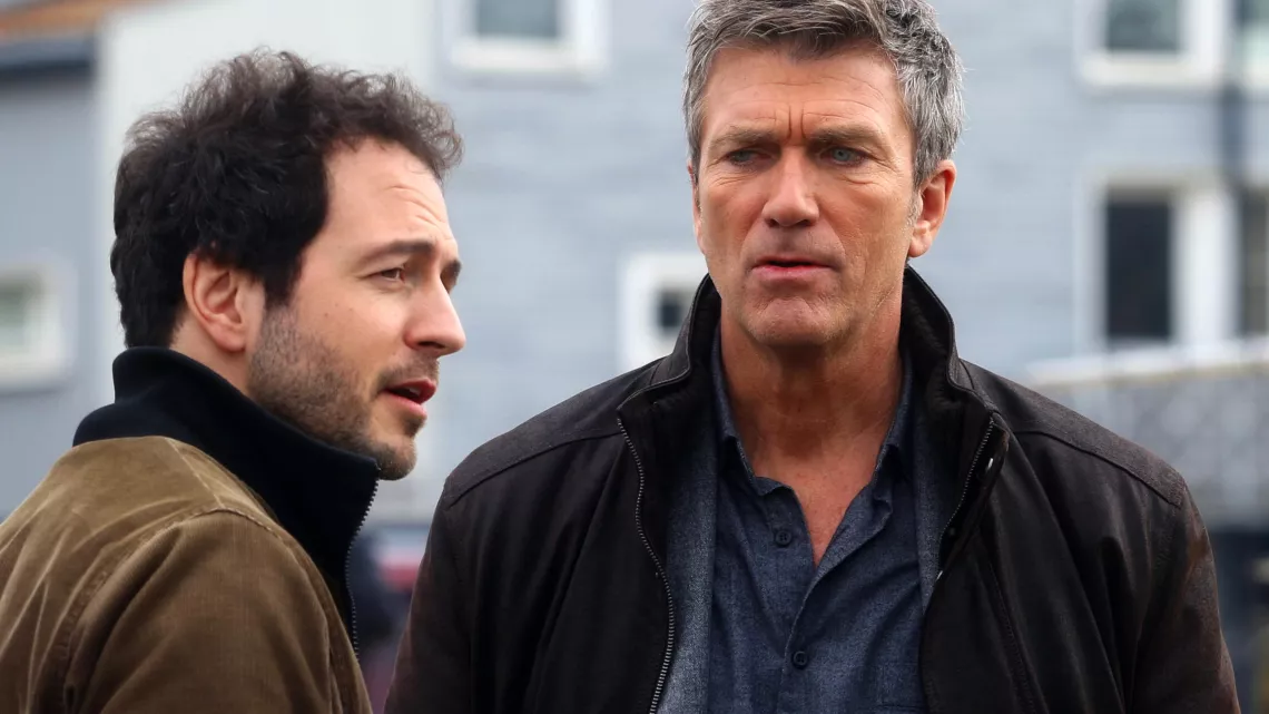 MEURTRES A LA ROCHELLE DE ÉTIENNE DHAENE AVEC DOUNIA, PHILIPPE CAROIT… # REUNION 1ERE