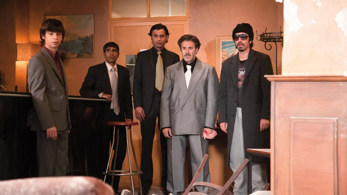 CHEZ GINO FILM DE SAMUEL BENCHETRIT AVEC JOSE GARCIA, ANNA MOUGLALIS… #REUNION 1ERE