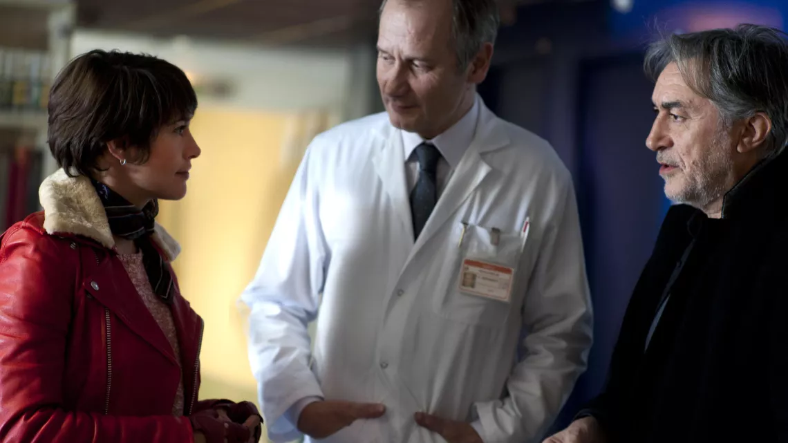 LANESTER SERIE DE FRANCK MANCUSO AVEC RICHARD BERRY, EMMA DE CAUNES… #REUNION 1ERE