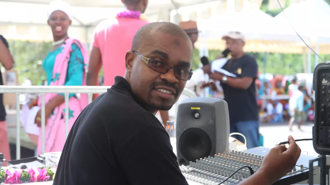 Diapo photo "Radio Village"