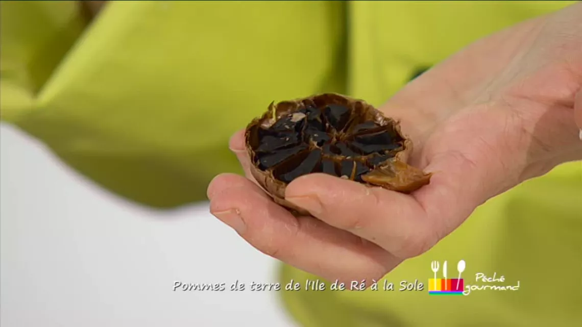 Ail noir confit