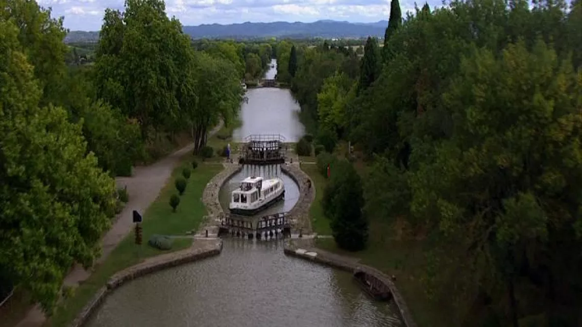 DES RACINES ET DES AILES : DE L'ATLANTIQUE A LA MEDITERRANEE, AU FIL DE LA GARONNE ET DU CANAL DU MIDI