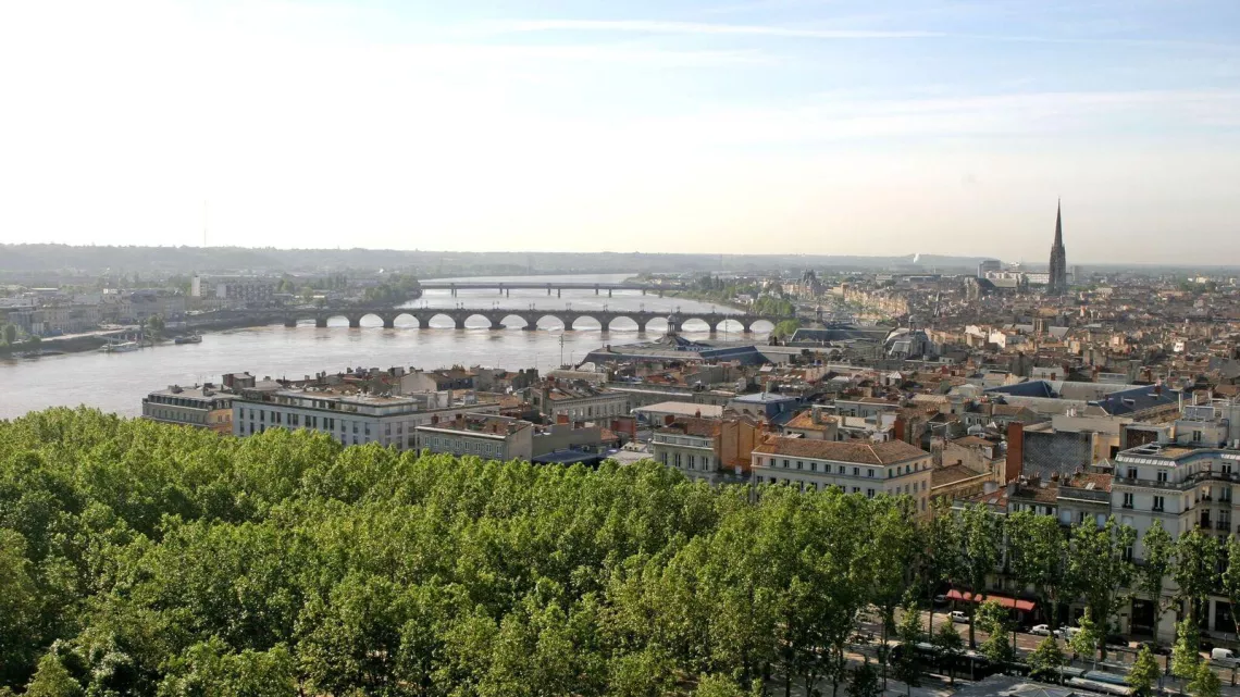 DES RACINES ET DES AILES : DE L'ATLANTIQUE A LA MEDITERRANEE, AU FIL DE LA GARONNE ET DU CANAL DU MIDI