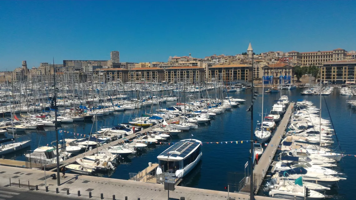 ECHAPPEES BELLES