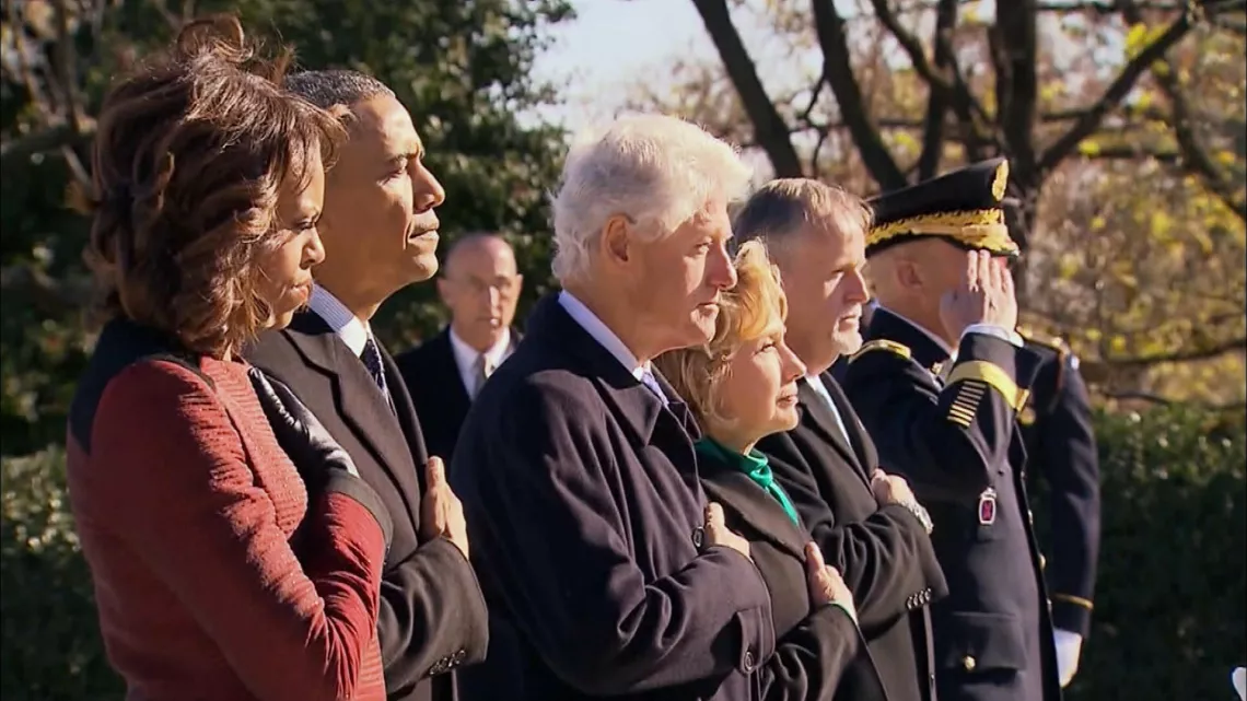LES CLINTON ET LES OBAMA, L'HISTOIRE D'UNE RIVALITE SECRETE