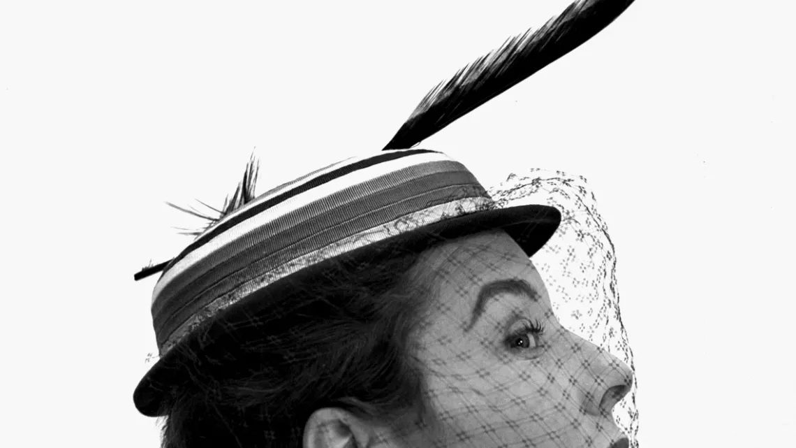 Femme au chapeau