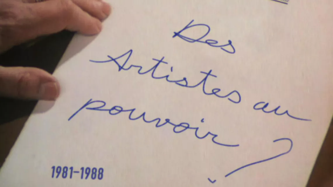 DES ARTISTES AU POUVOIR ?
