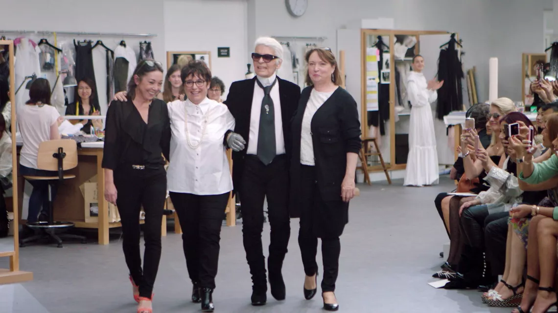 LES TRESORS DE LA HAUTE COUTURE