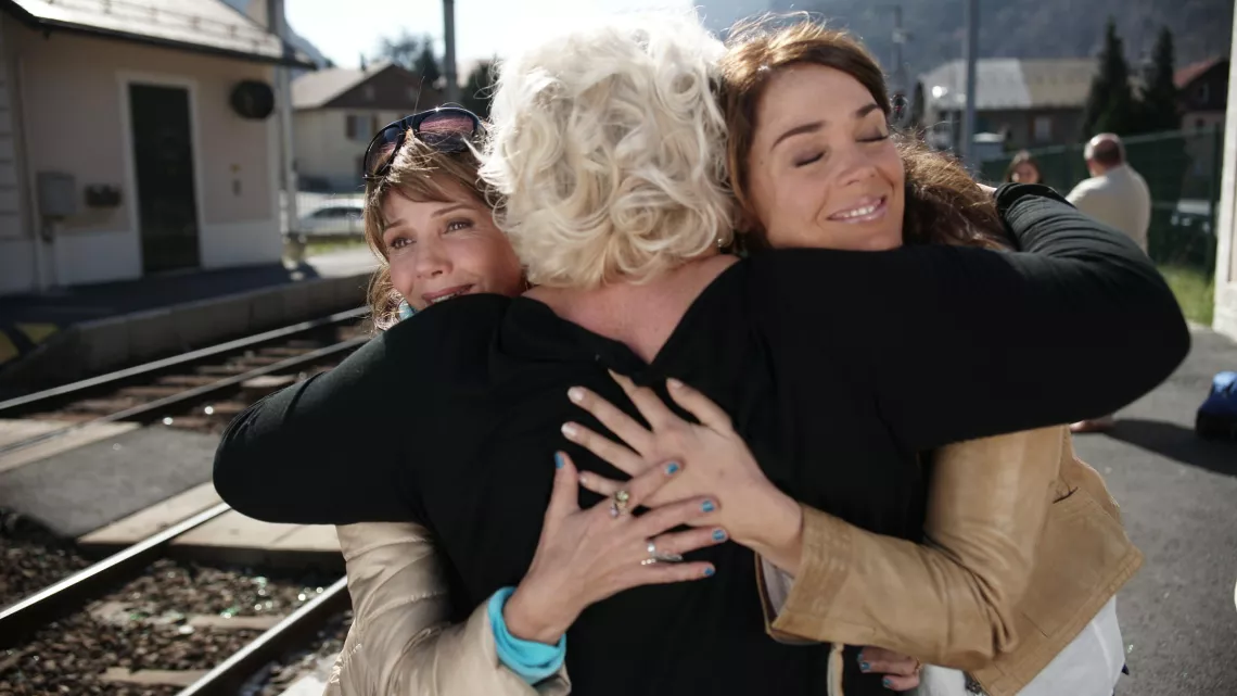 MINCE ALORS ! FILM DE CHARLOTTE DE TURCKHEIM AVEC LOLA DEWAERE, VICTORIA ABRIL… #REUNION 1ERE