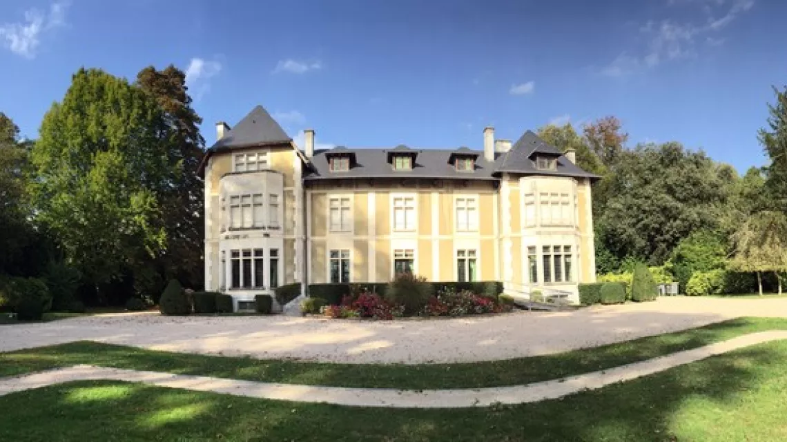 Pau