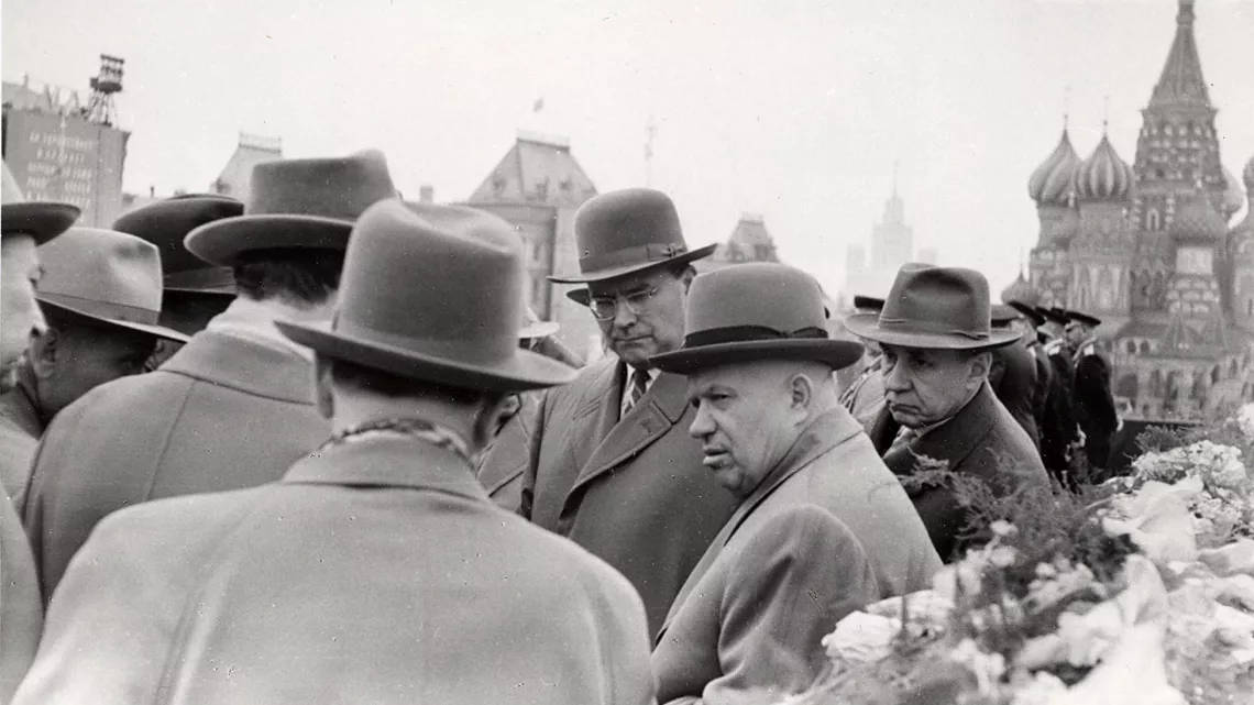 1956, NAISSANCE D'UN NOUVEAU MONDE
