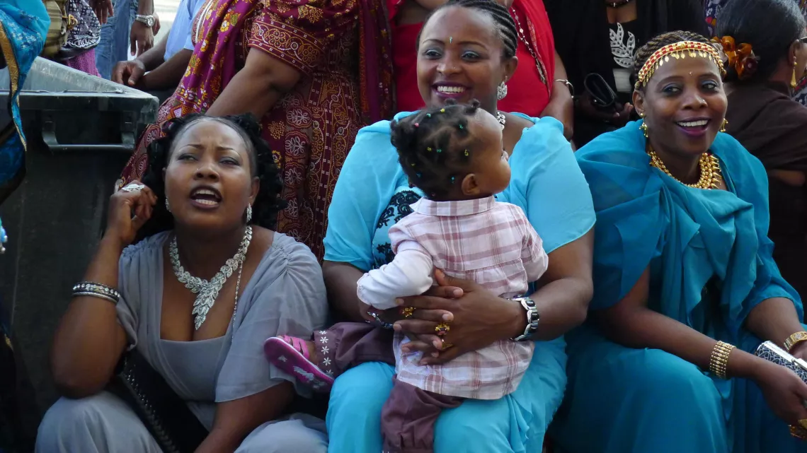 ARCHIPELS - PLANÈTE MARSEILLE ENFANTS DES COMORES