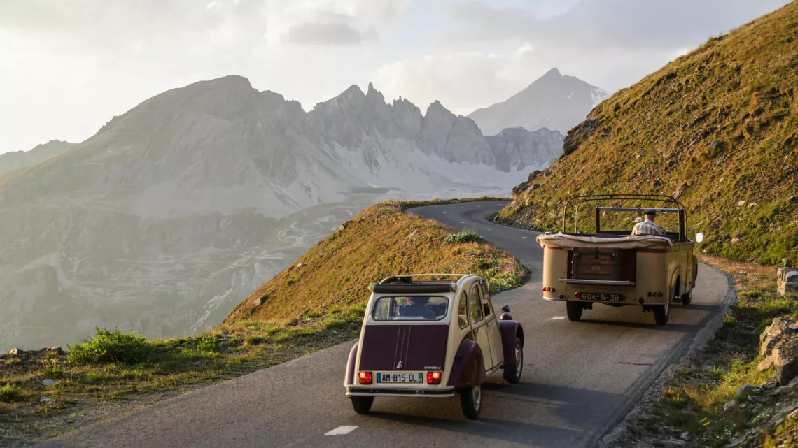 LA ROUTE DES GRANDES ALPES